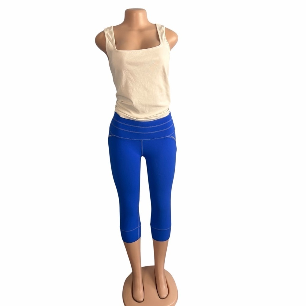 3/$30 ☀️ Athleta Cropped Leggings